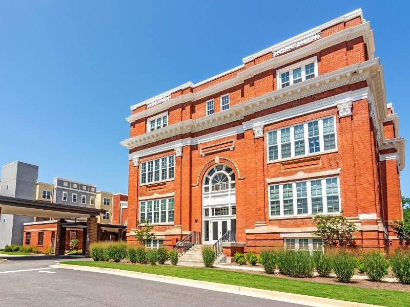 Oak Pointe of Washington exterior