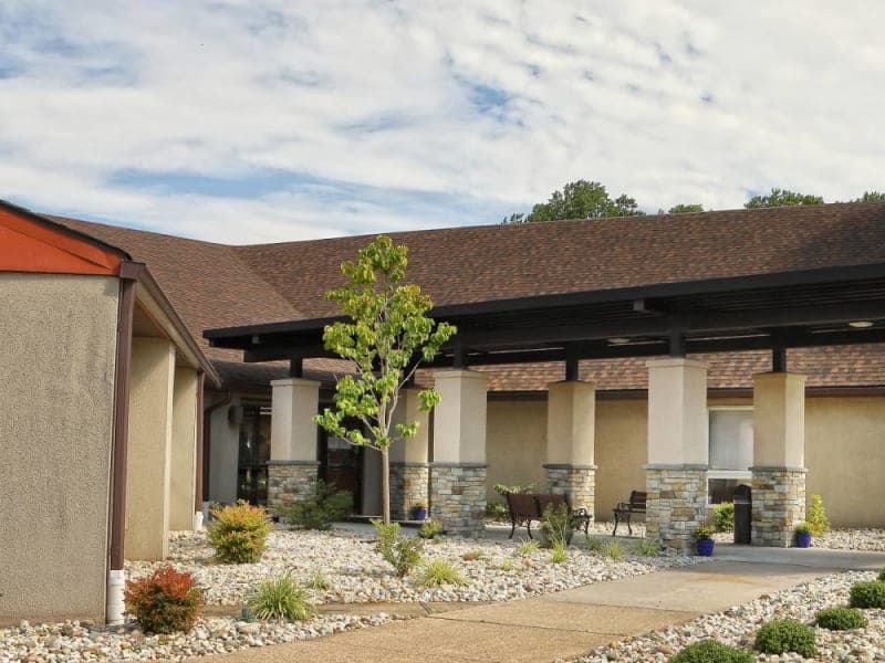 LAKELAND APARTMENTS exterior