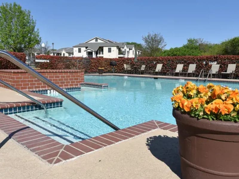 Overture Plano exterior